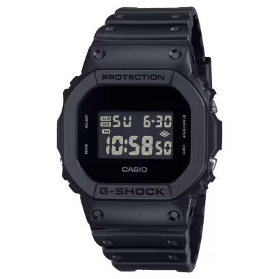 MEN'S DIGITAL WATCH (DW-5600UBB-1)