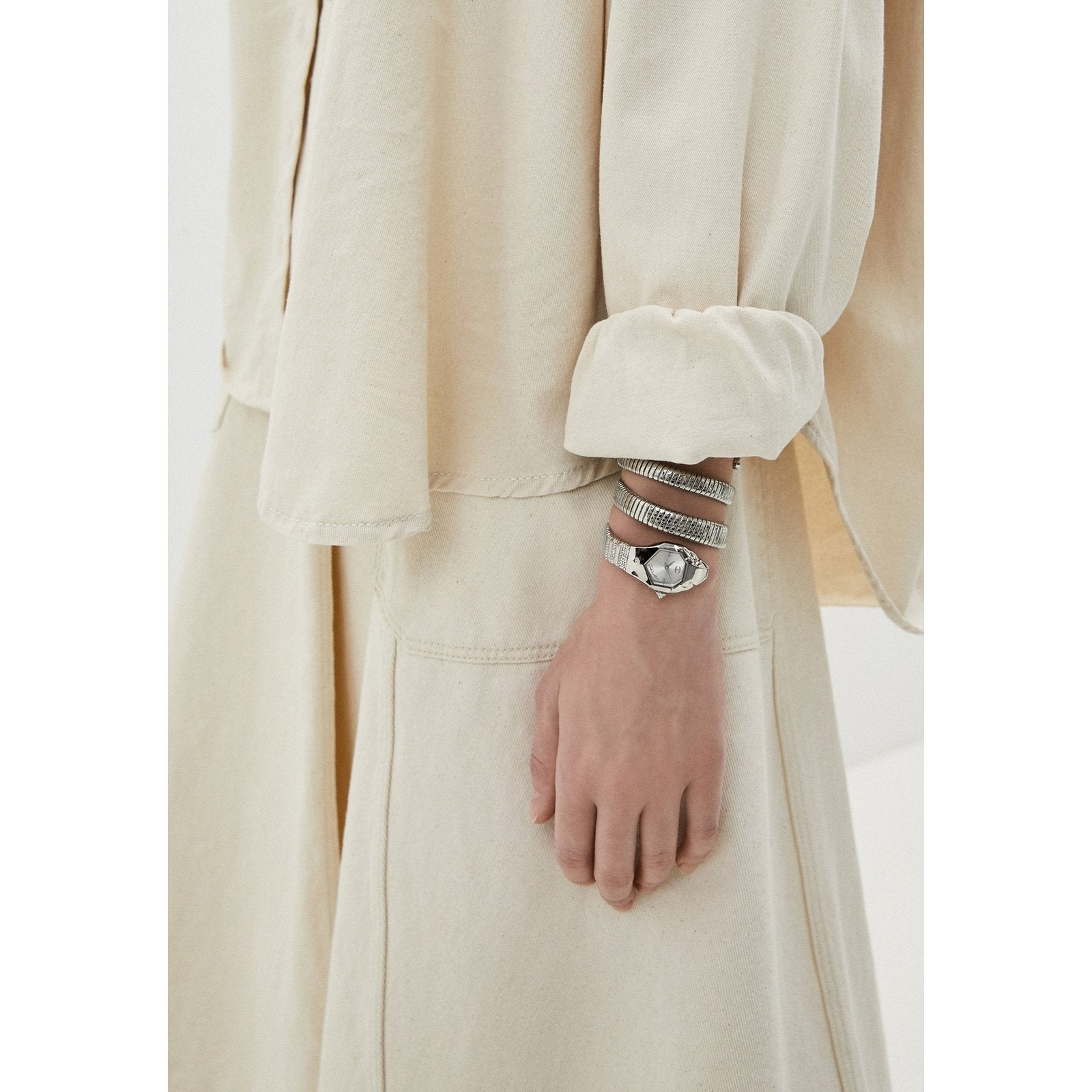 Ladies Glam Snake Septagon Silver Dial Ladies Watch (JC1L112M0015)