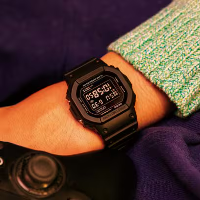 MEN'S DIGITAL WATCH (DW-5600RW-1)